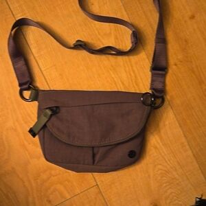 COPY - Lululemon Fanny Pack/Purse